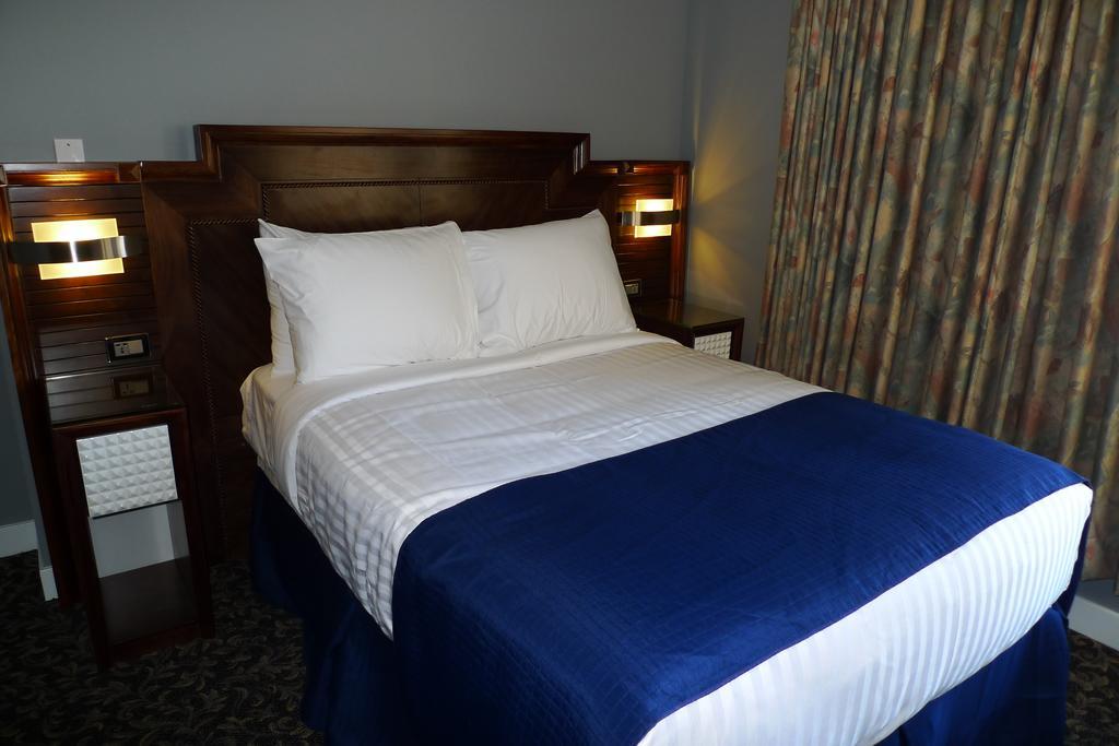The Deluxe Hotel Vancouver Kültér fotó