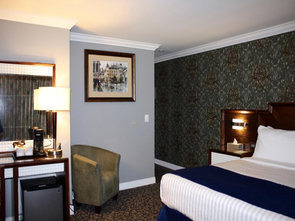 The Deluxe Hotel Vancouver Kültér fotó